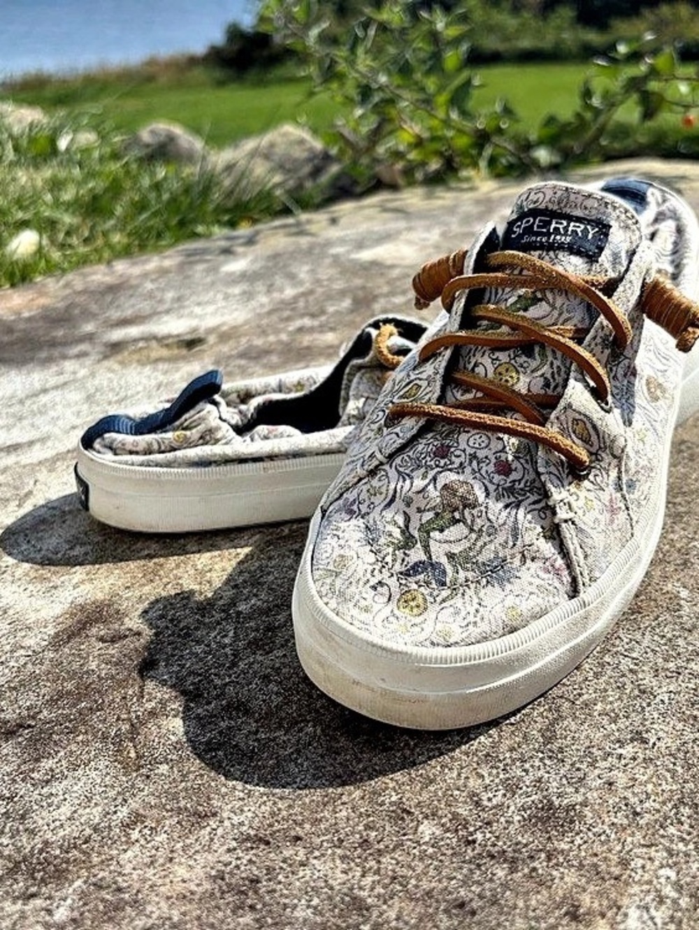 Sperry Crest Vibe Sneaker Floral Sneakers White & Brown US 7.5